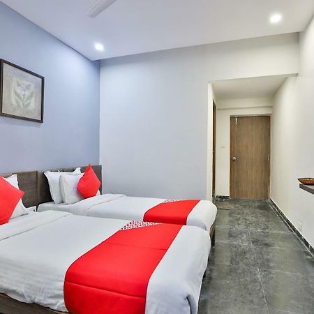 אחמדאבאד Hotel Chicago מראה חיצוני תמונה
