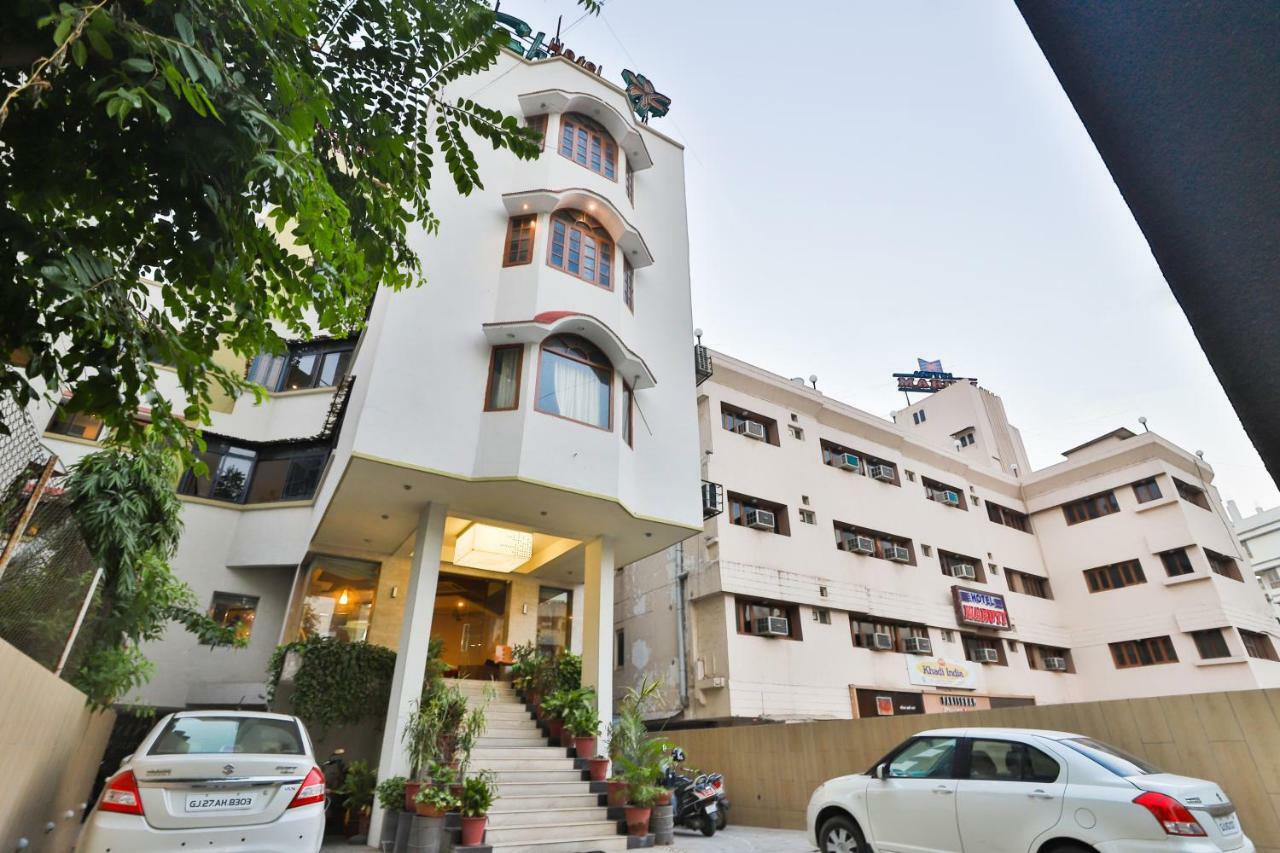 אחמדאבאד Hotel Chicago מראה חיצוני תמונה