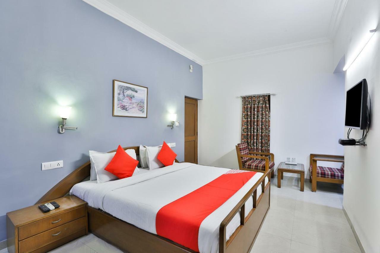 אחמדאבאד Hotel Chicago מראה חיצוני תמונה