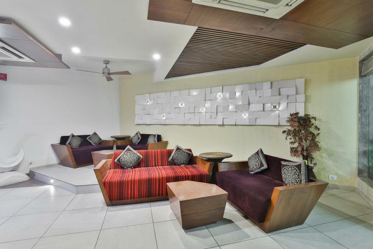 אחמדאבאד Hotel Chicago מראה חיצוני תמונה