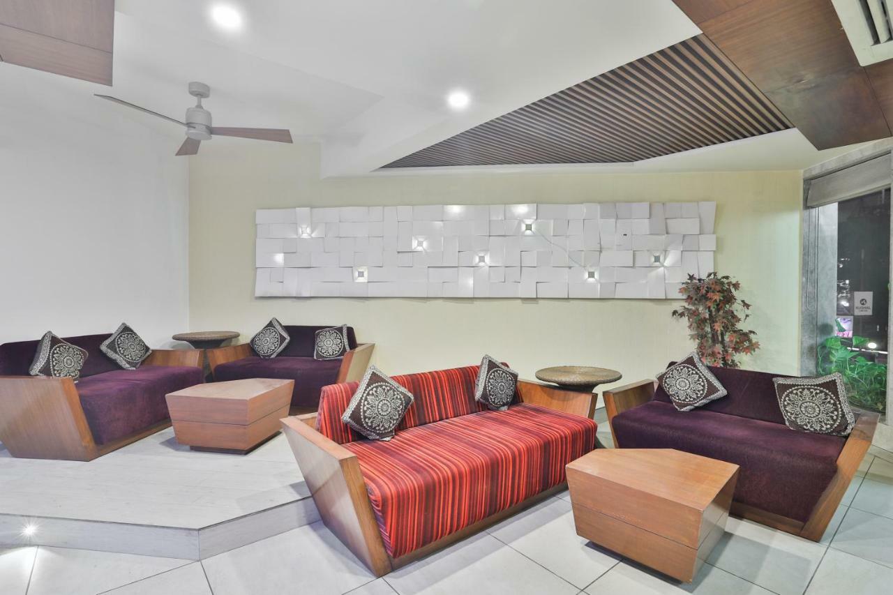 אחמדאבאד Hotel Chicago מראה חיצוני תמונה